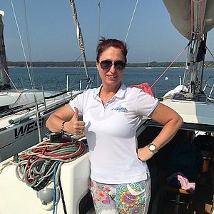 Bina, Co-Skipper