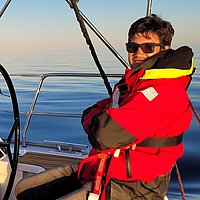 Matthias, der mit ohne Wind segelt